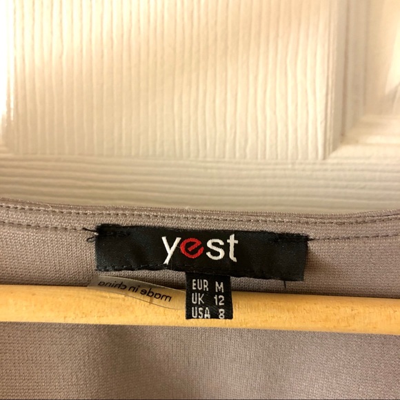 Yest Above Knee Dress - size 8 - Picture 5 of 5